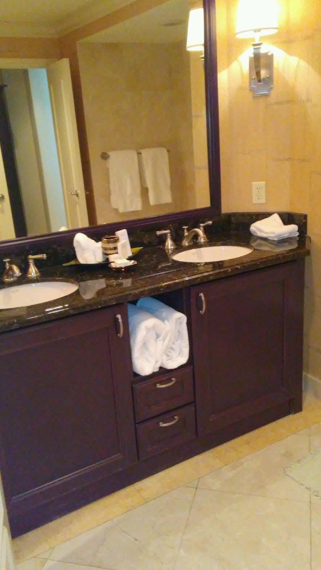 Residences At The Atlantic Resort 포트 로더데일 외부 사진