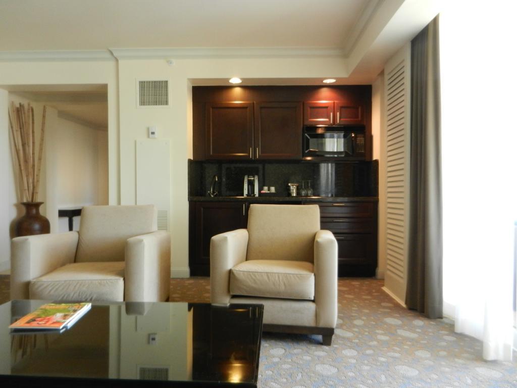Residences At The Atlantic Resort 포트 로더데일 객실 사진