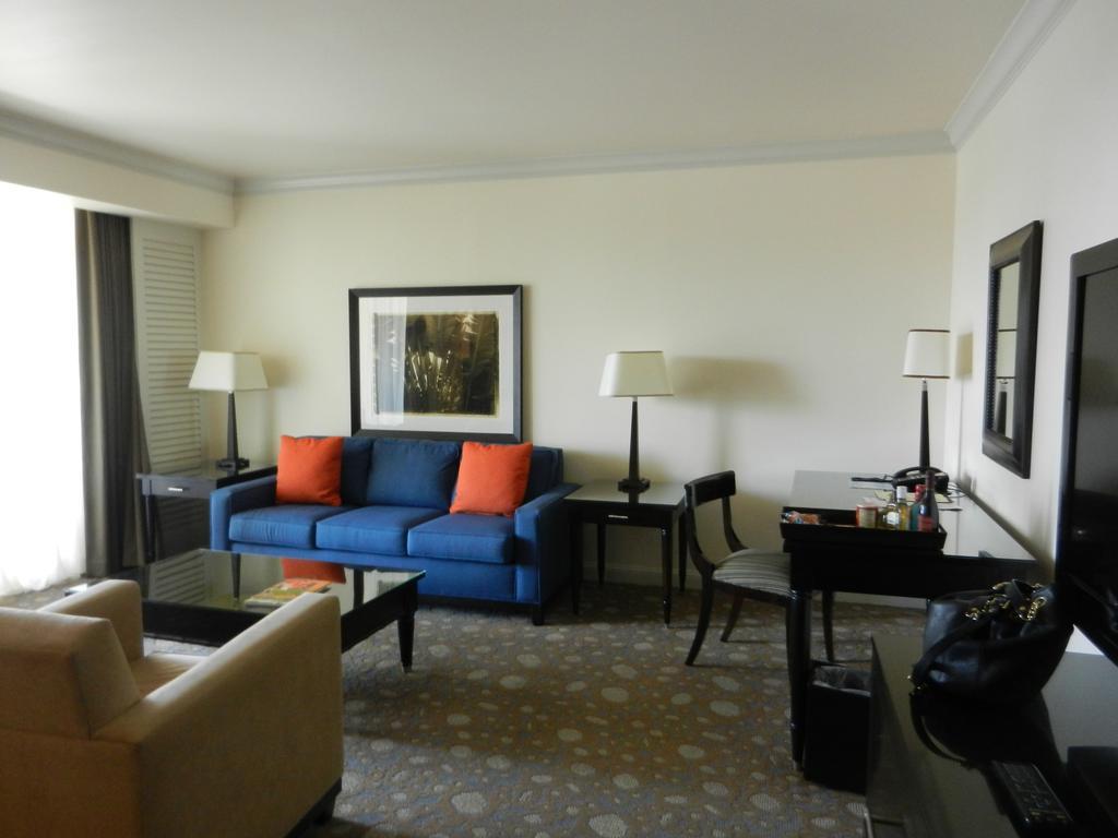 Residences At The Atlantic Resort 포트 로더데일 객실 사진